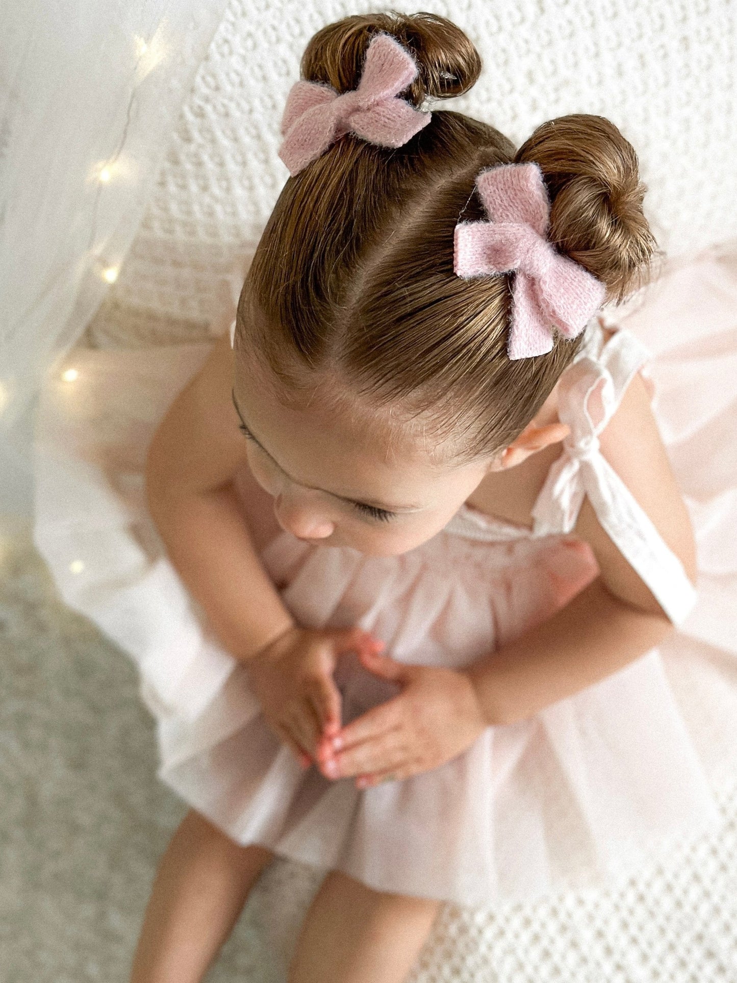 Blush Knit Bow Hair Clip (Single)