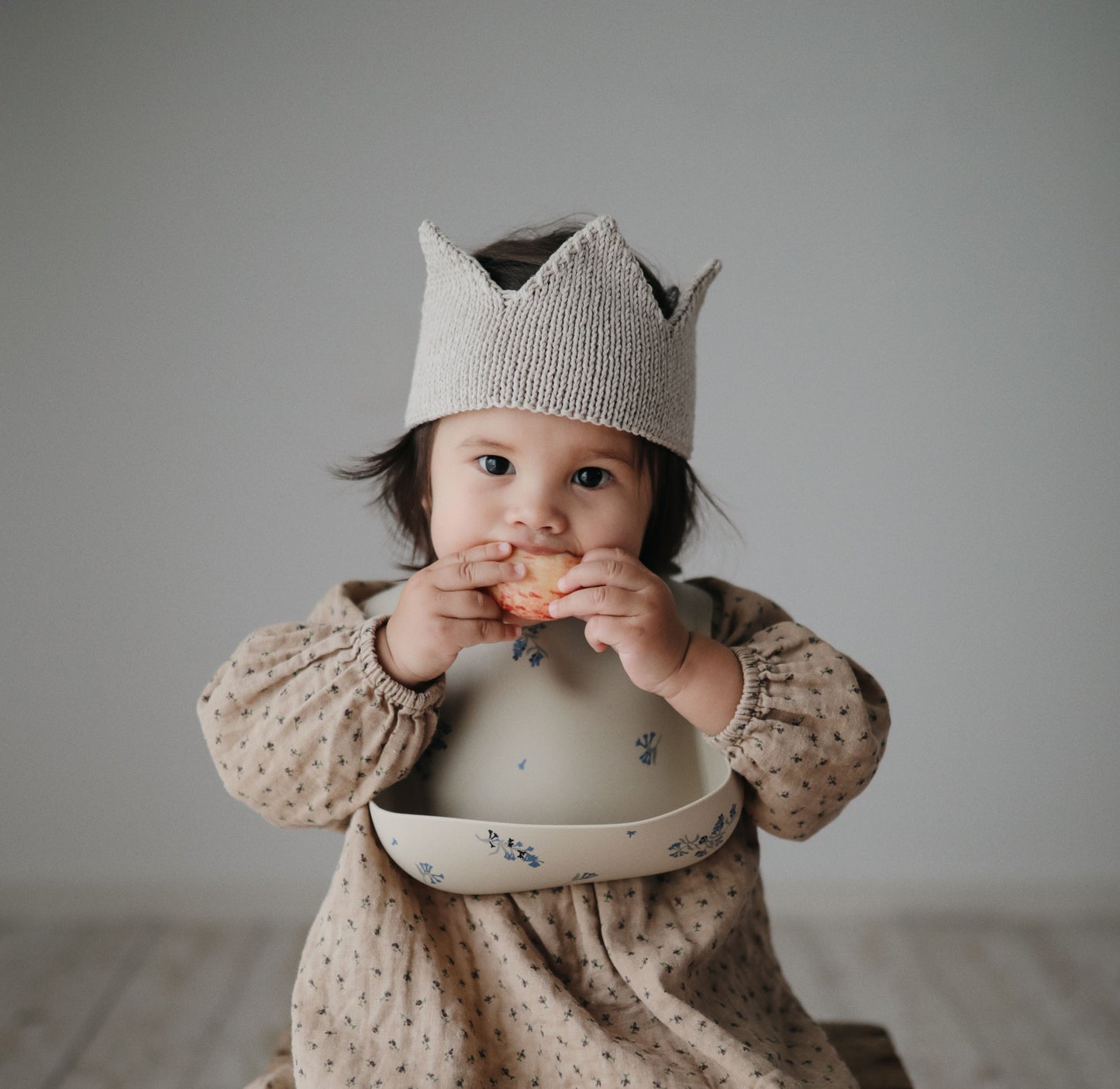 Feeding Bib | Lilac Flowers